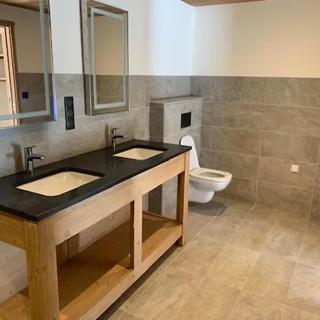 Alpine With And Pets