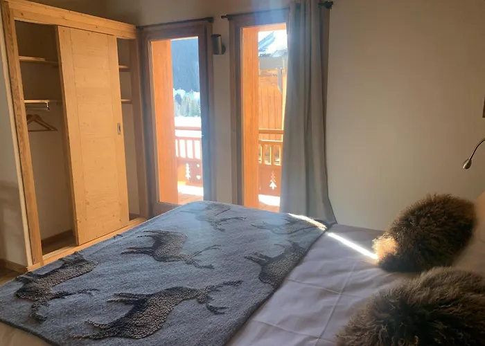 Alpine With And Pets * 拉普拉涅