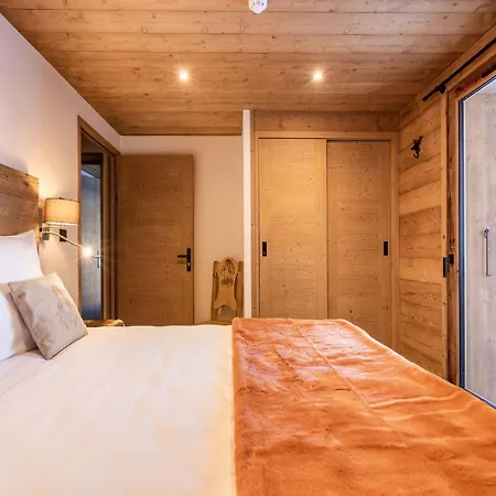 Alpine With And Pets *