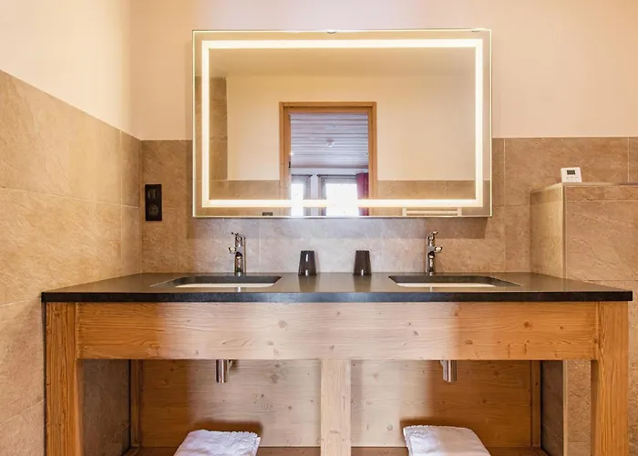 Chalet Alpine With And Pets *